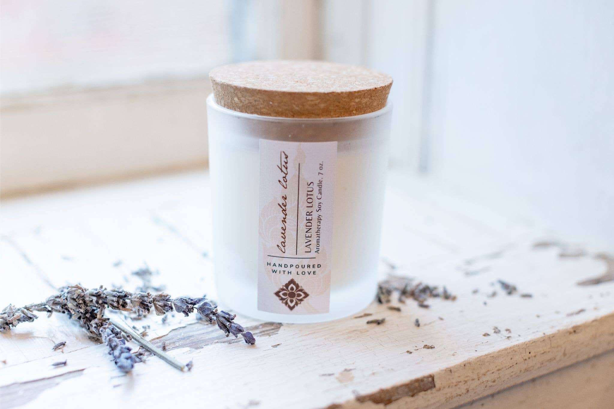 Unearth Malee | Lavender Lotus Aromatherapy Candle