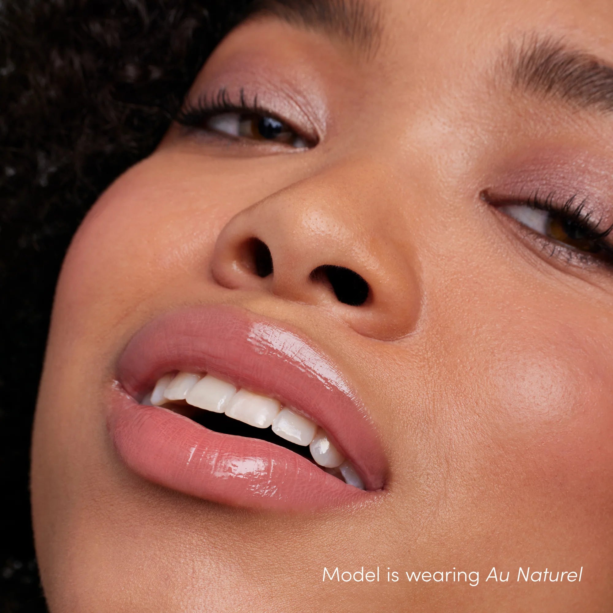 ColorLuxeLipGlaze_PDP_AltImages_Models_Au-Naturel_2000x_82e66519-0a01-4c96-a1bf-7292b7c9266f.webp