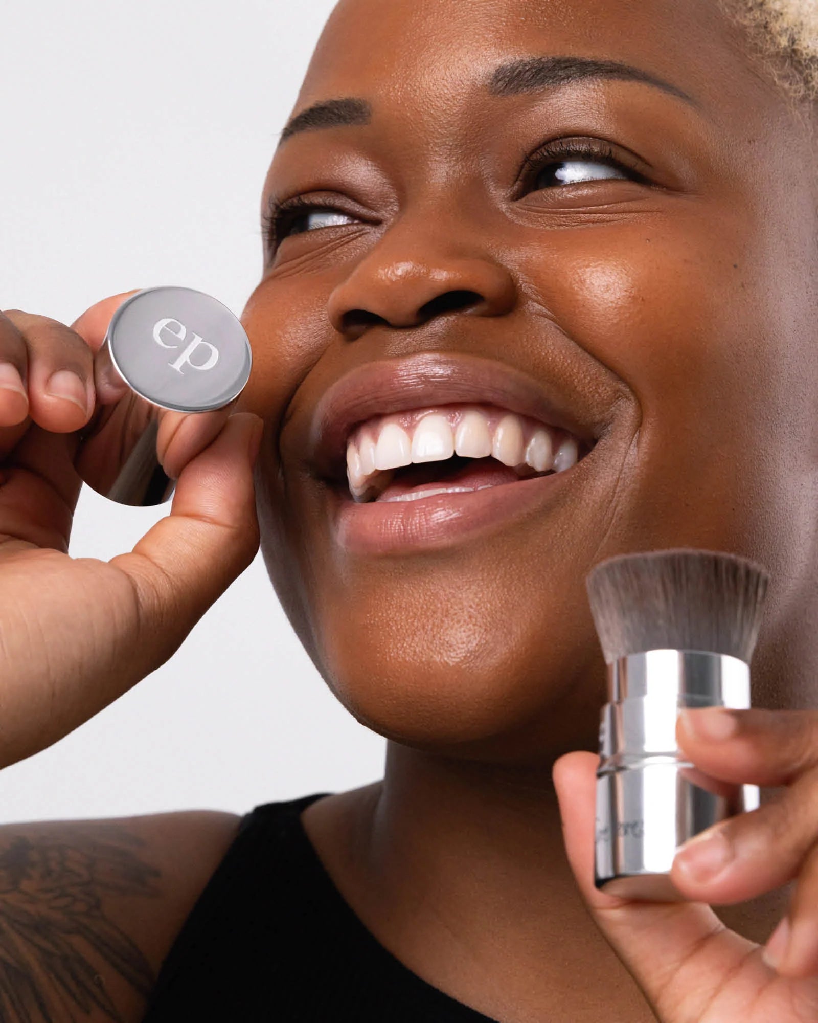 Ere Perez | Eco Vegan Retractable Kabuki Brush