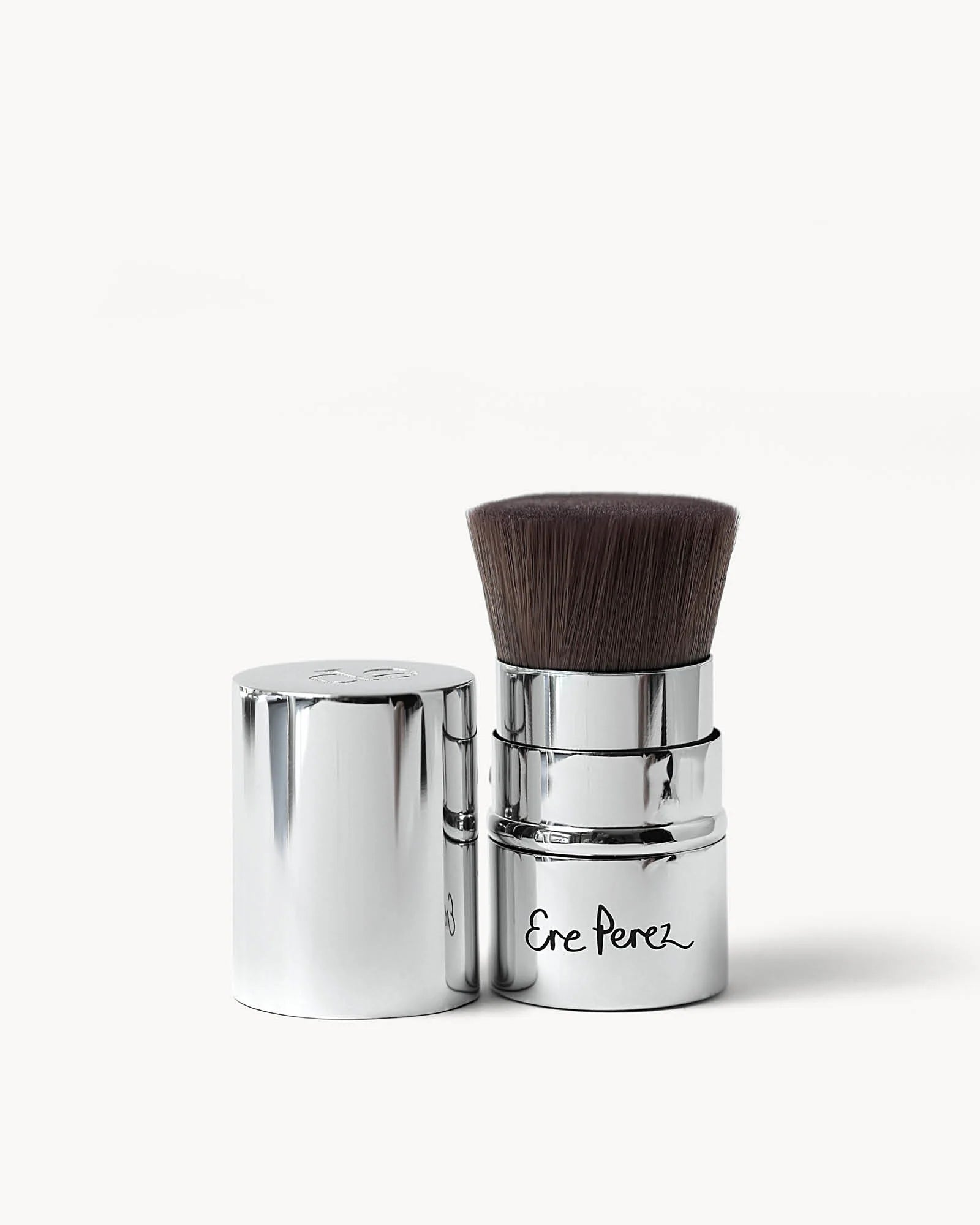 Ere Perez | Eco Vegan Retractable Kabuki Brush