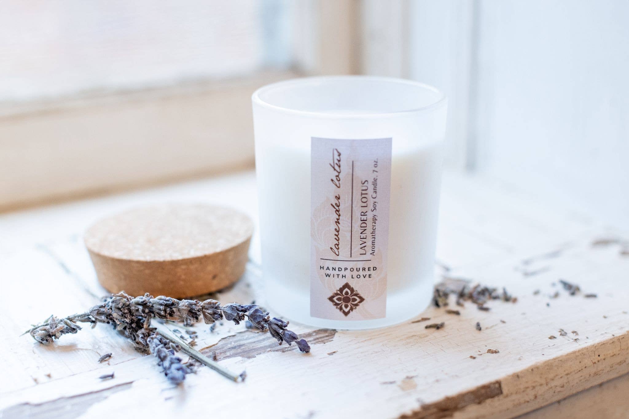 Unearth Malee | Lavender Lotus Aromatherapy Candle