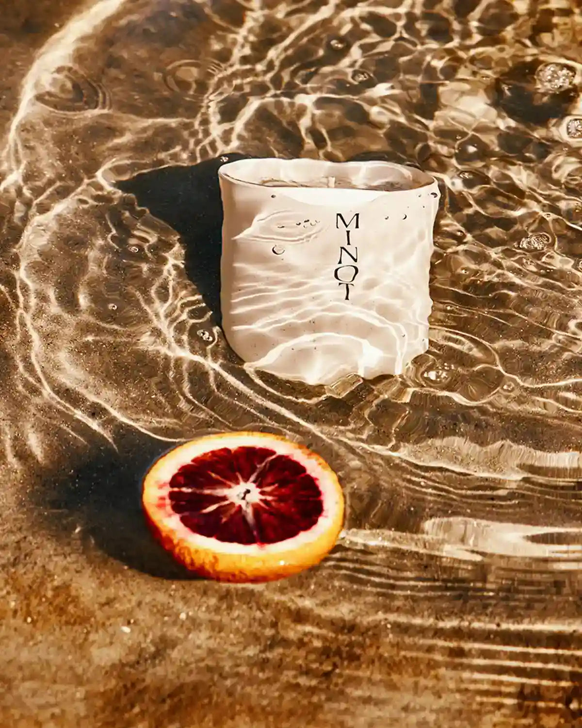 MINOT | Luna | Mandarin, Sandalwood + jasmine Luxury Non-toxic Soy Candle