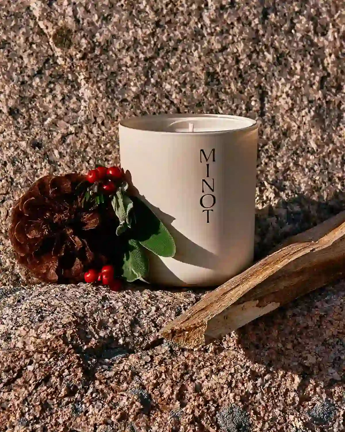 MINOT | Summit - Sage, Pine, Cedar and Rosemary Luxury Non-toxic Candle